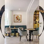 Chateau De Maraval 4*