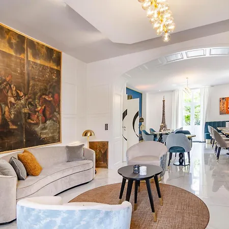 Chateau De Maraval فندق 4*