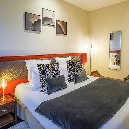 Chateau De Maraval 4* Cénac-et-Saint-Julien