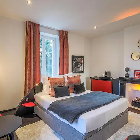 Chateau De Maraval Hotel 4*