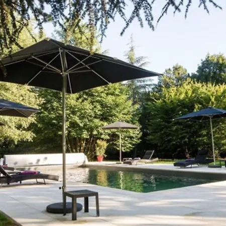 Hotel Chateau De Maraval 4*