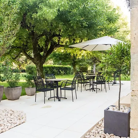 Chateau De Maraval Hotel 4*