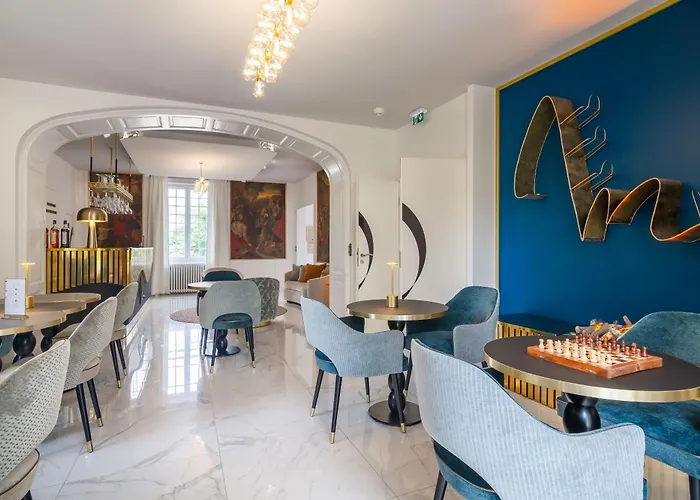 Chateau De Maraval Cénac-et-Saint-Julien