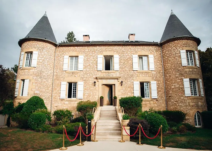 Hotel Chateau De Maraval 4*