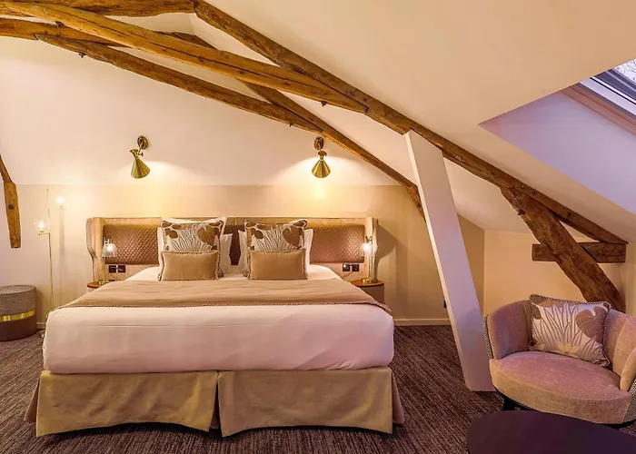 Hotel Chateau De Maraval