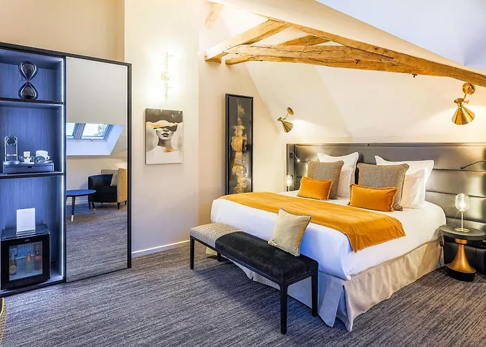 Chateau De Maraval Hotel 4*