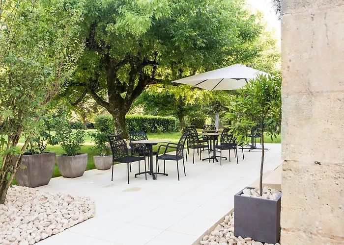 Chateau De Maraval Hotel 4*